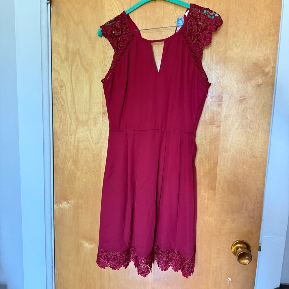 Alya Burgundy Lace Mini Dress